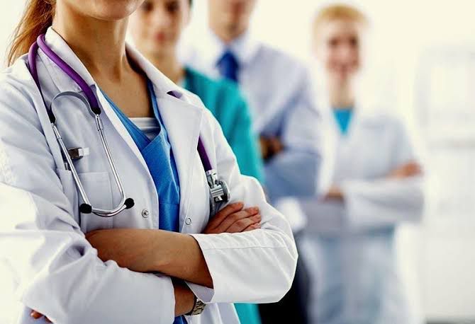 Imagem da solução Redução da Base de Cálculo de IRPJ e da CSLL para Clínicas Médicas